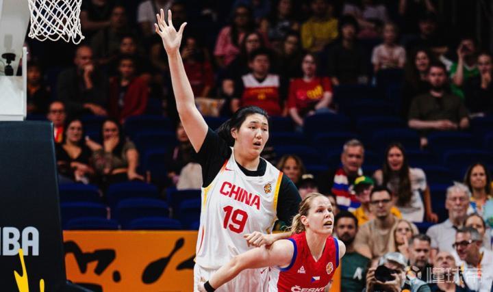 张子宇在女篮世界杯小组赛中的表现分析